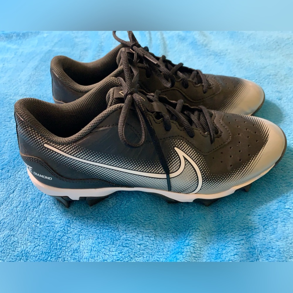 newest nike baseball cleats